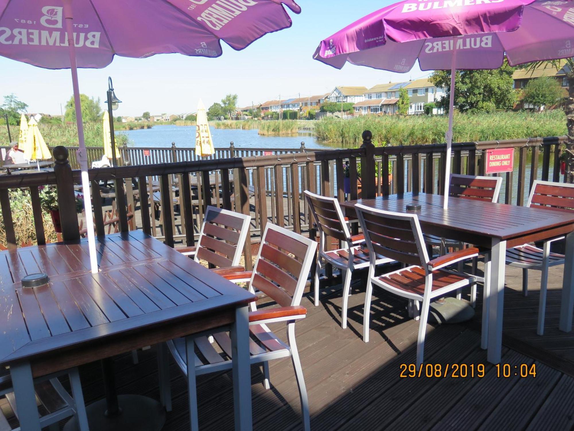 牡蛎舰队酒店 Canvey Island 外观 照片