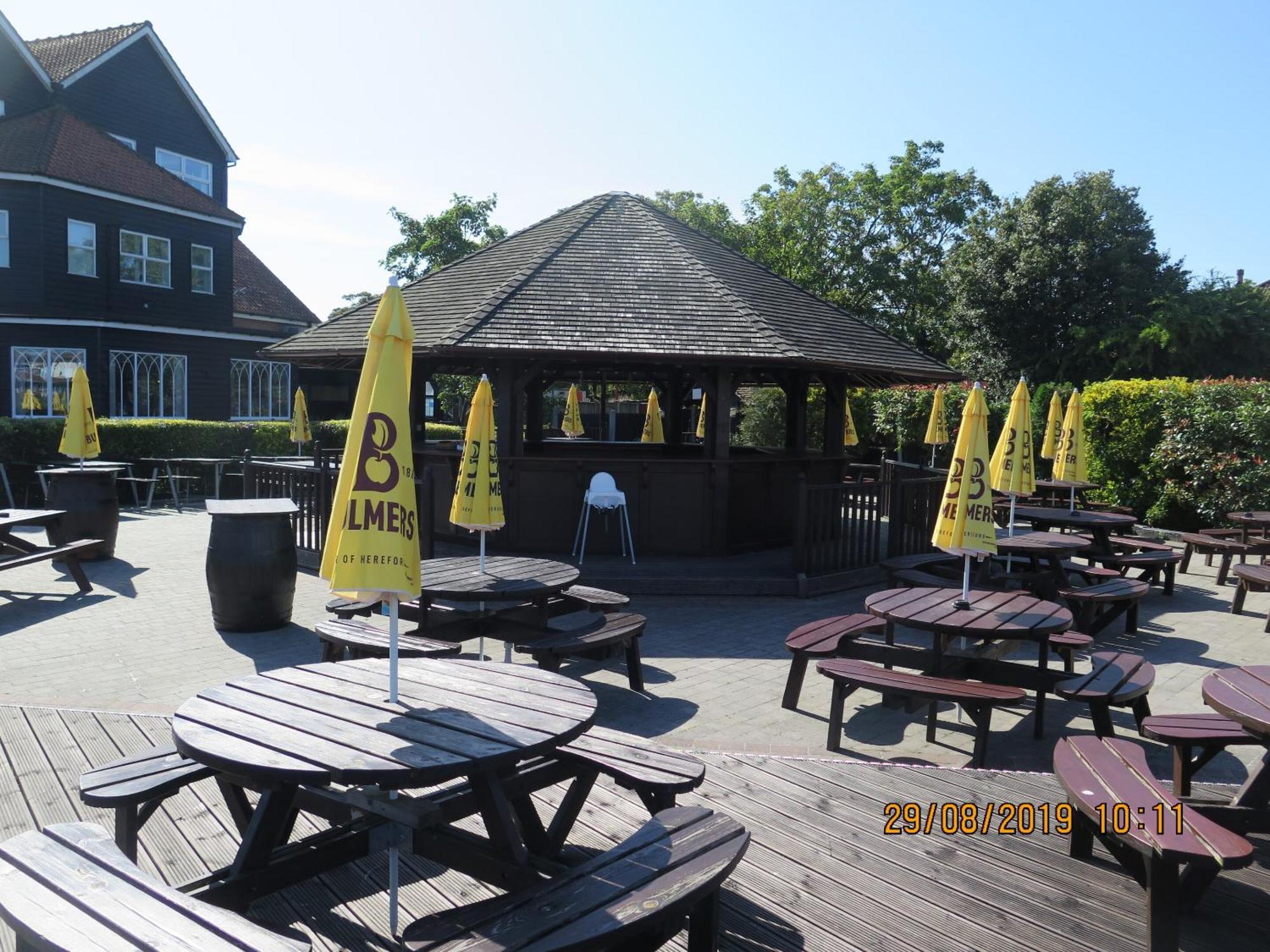 牡蛎舰队酒店 Canvey Island 外观 照片