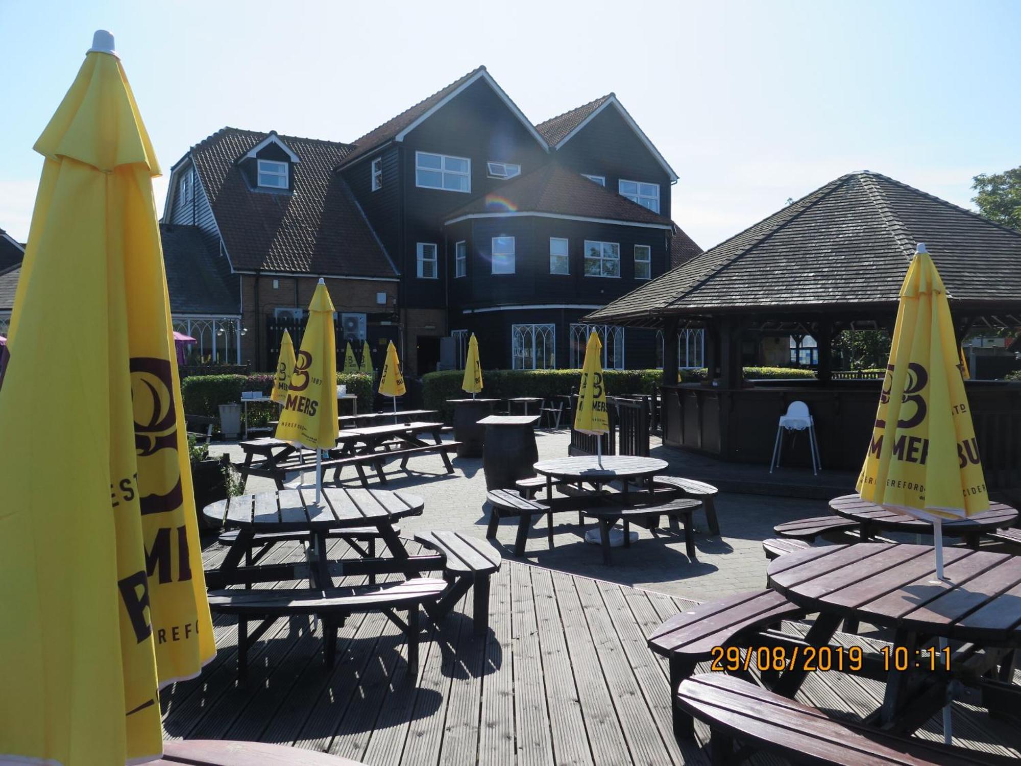 牡蛎舰队酒店 Canvey Island 外观 照片