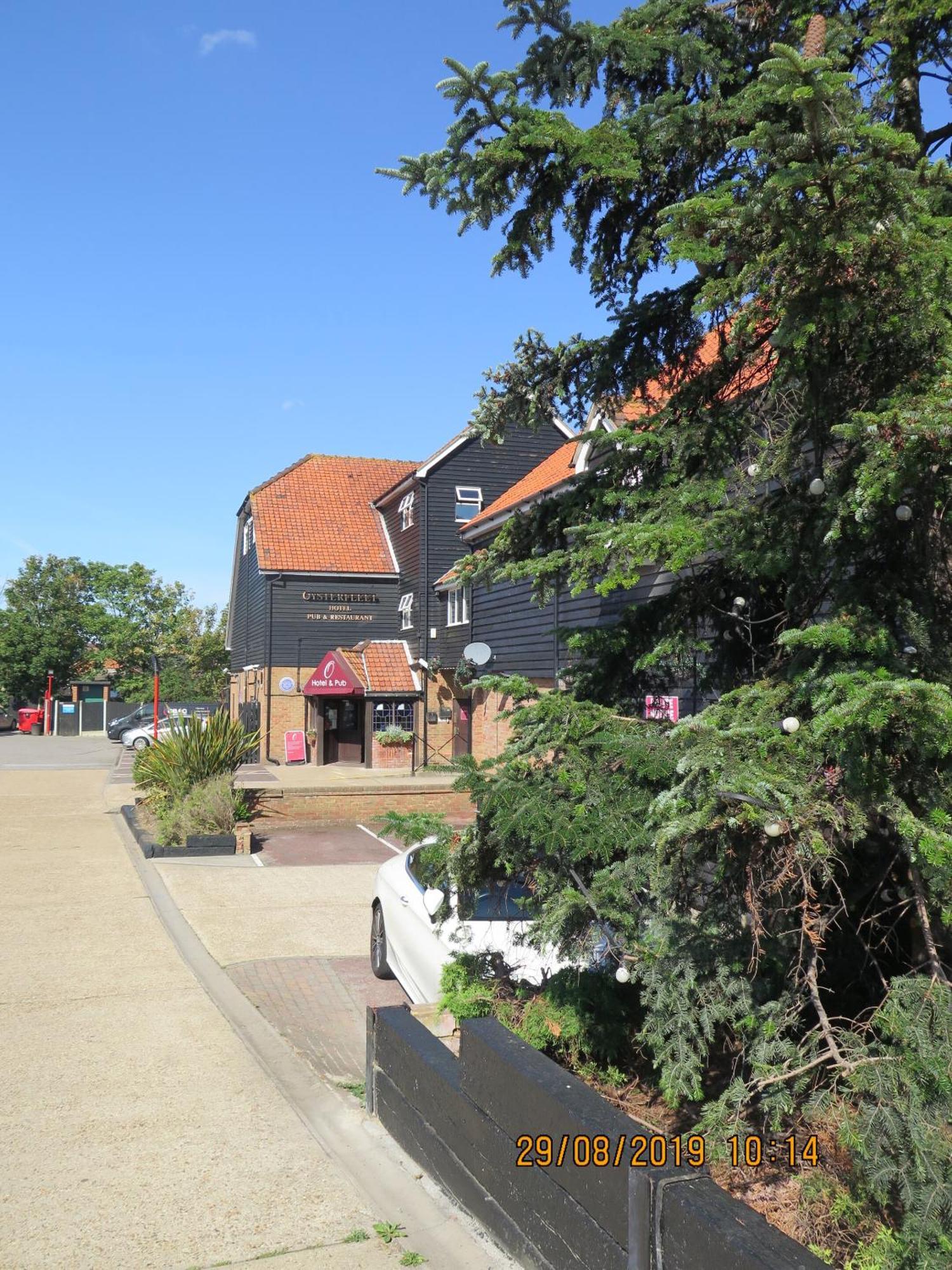牡蛎舰队酒店 Canvey Island 外观 照片